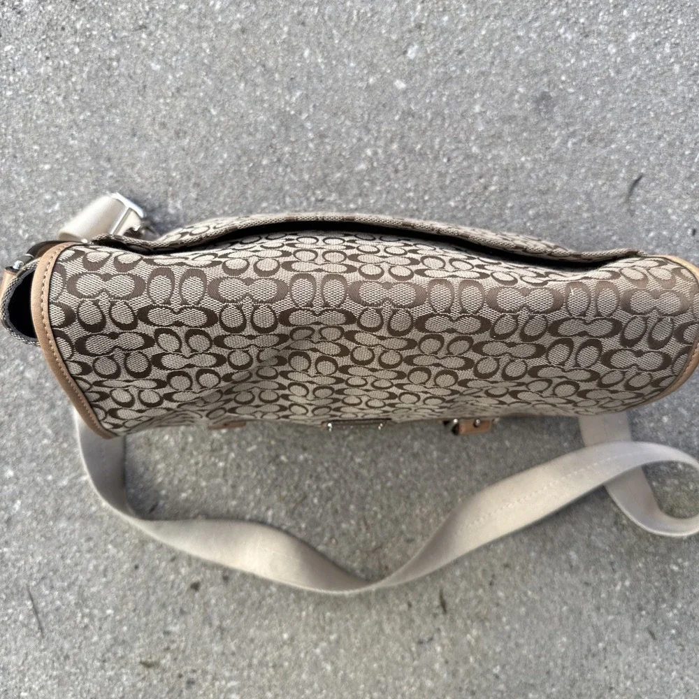 Coach Signature Small‎ Messenger Bag Jacquard Khaki/Camel HANDBAG PURSE F70283